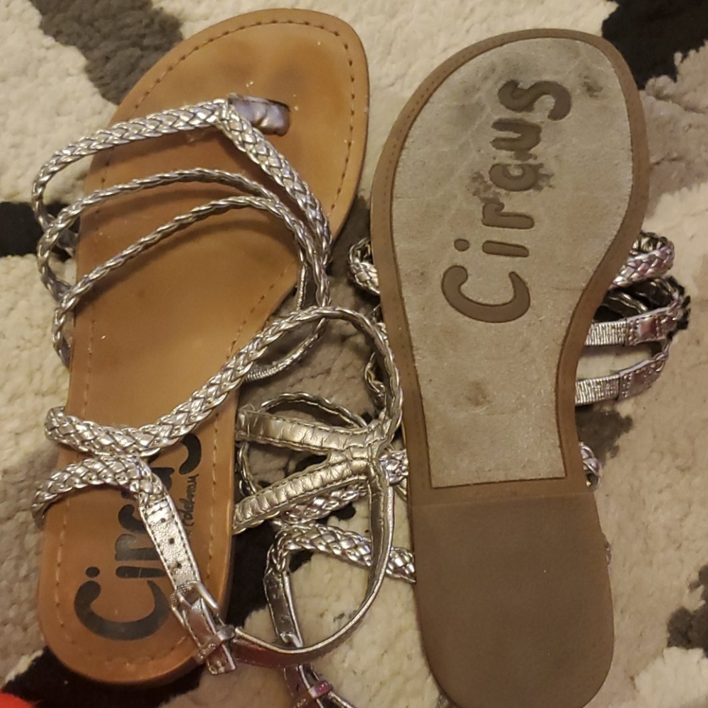 Circus flat sandals